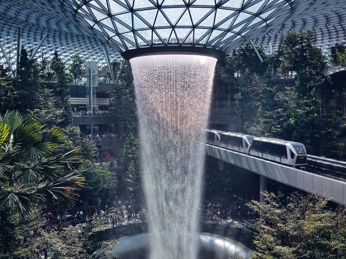 A Guide to Jewel Changi Airport