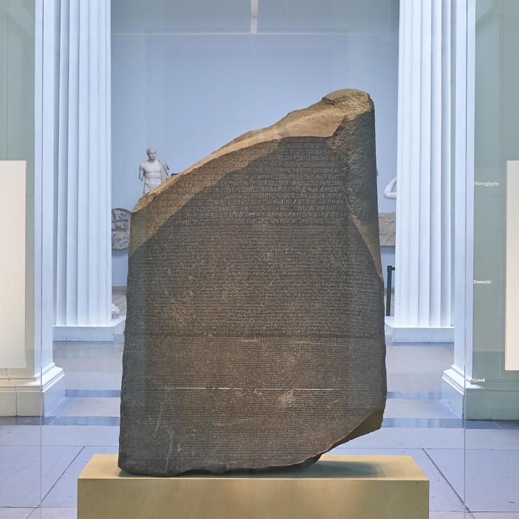 Must See Objects in the British Museum Rosetta Stone