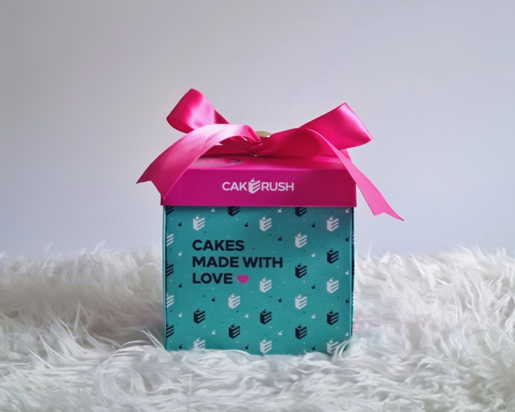Flower Chimp Cake Explosion Gift Box